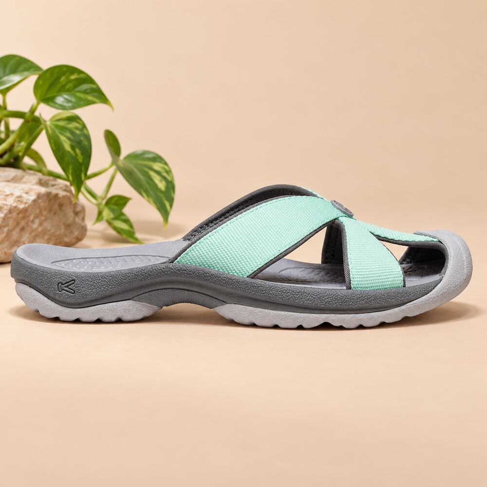 USED KEEN Bali Women's Slip-On Closed-Toe Flip-Flops Lichen/Grey Size 7